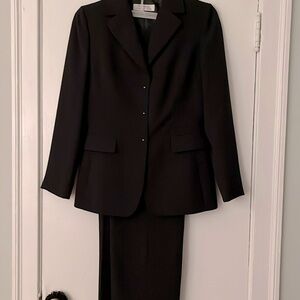 TAHARI ARTHUR LEVINE Pant Suit